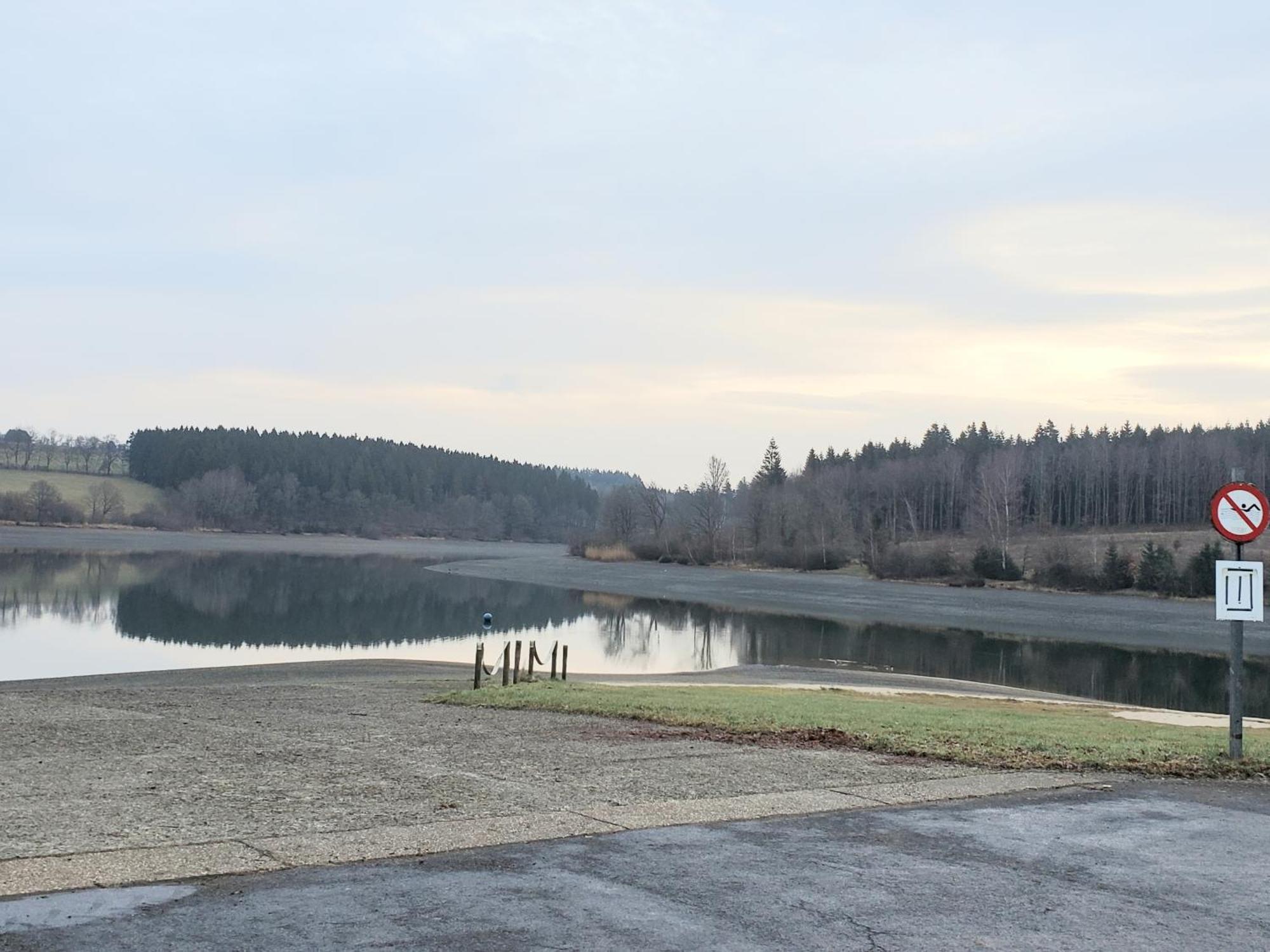 Sehr zentral in Bütgenbach Ferienhaus Lorea Exterior foto